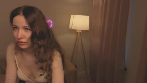 eira_kilian online show from 12-05-25, 08:12