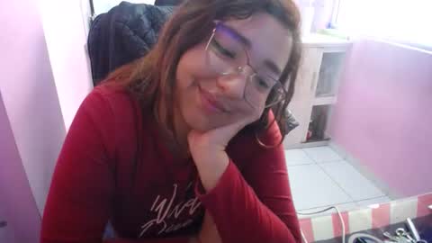 Snapshot of eireneninon chatting on 03-03-25, 05:07 Eirene online show from 03-03-25, 05:07