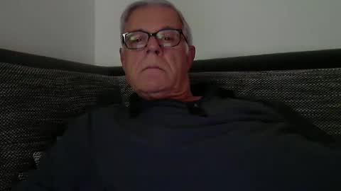 Snapshot of eisbaer1957 chatting on 12-08-24, 03:02 eisbaer1957 online show from 12-08-24, 03:02