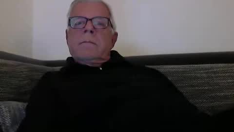 Snapshot of eisbaer1957 chatting on 11-04-25, 04:50 eisbaer1957 online show from 11-04-25, 04:50