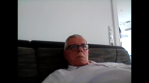 Snapshot of eisbaer1957 chatting on 02-09-26, 01:04 eisbaer1957 online show from 02-09-26, 01:04