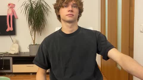 Eitan online show from 12-20-24, 04:42