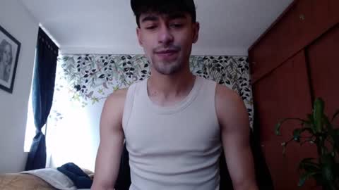 xoxo online show from 12-21-24, 04:57