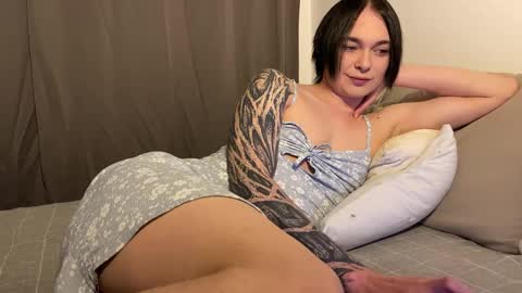 Sweeet popcorn online show from 11-18-25, 03:12