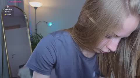 please read my bio there is information about private shows and about my personality online show from 04-25-26, 10:07