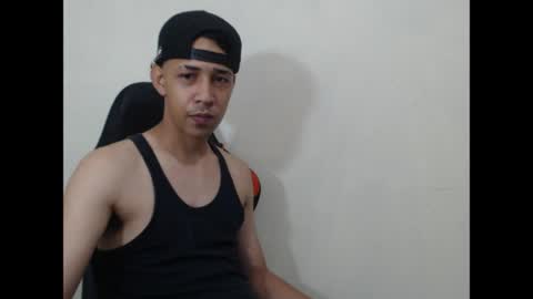 Instagram BelowAbajo online show from 05-28-26, 03:48