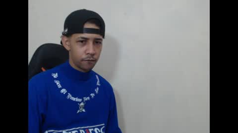 Instagram BelowAbajo online show from 06-22-26, 04:53