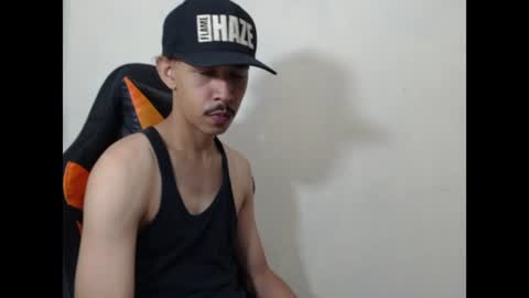 Instagram BelowAbajo online show from 07-16-26, 04:18