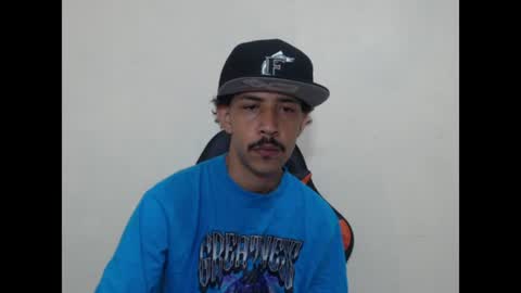 Instagram BelowAbajo online show from 08-10-26, 05:55