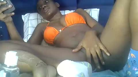 petite online show from 09-21-25, 11:06