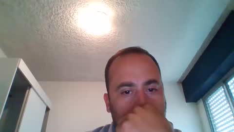 Snapshot of el_puro chatting on 12-16-25, 08:47 Puro online show from 12-16-25, 08:47