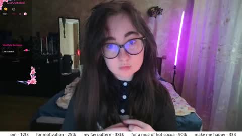 If you like it when I meow give me a thumbs up online show from 12-19-25, 12:23