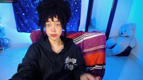 Ela  Help me reach 100 thumbs up online show from 06-19-26, 09:02