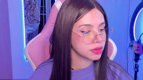 Snapshot of ela_garu_ chatting on 09-26-25, 04:27 Ela online show from 09-26-25, 04:27