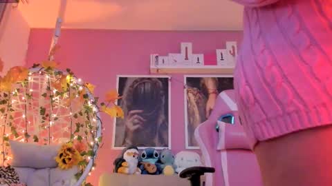 Snapshot of ela_garu_ chatting on 10-26-25, 05:35 Ela online show from 10-26-25, 05:35