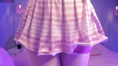 Ela online show from 04-22-26, 07:26