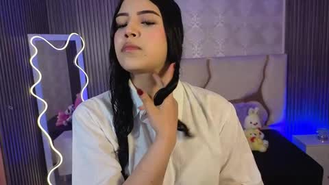 ela_tay1 online show from 05-02-26, 07:19