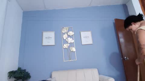 Snapshot of elah_sophia2 chatting on 10-16-25, 01:28 elah_sophia2 online show from 10-16-25, 01:28