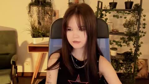 Snapshot of elainebeness chatting on 03-03-26, 07:31 Your sweet girl online show from 03-03-26, 07:31