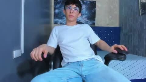 Elan Giralon online show from 07-11-26, 12:35