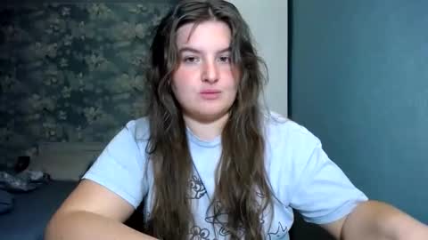 Elanis online show from 05-16-26, 12:51