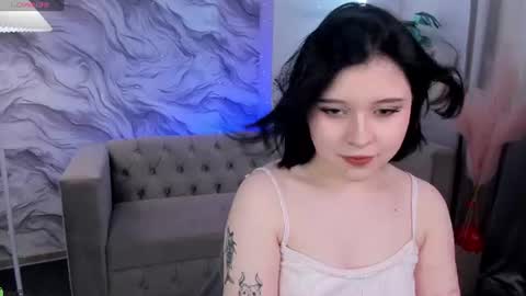 Elly online show from 07-20-26, 02:59