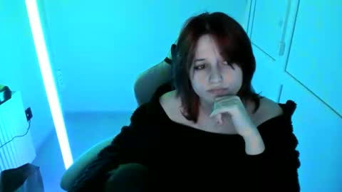 Snapshot of elara_muse chatting on 04-27-26, 07:01 Evie online show from 04-27-26, 07:01