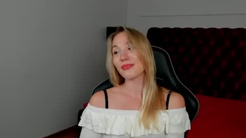 elaravoltage online show from 07-28-26, 12:48