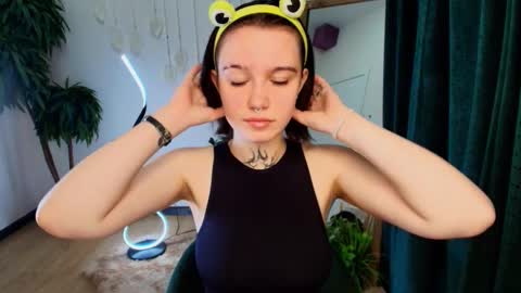 elastikiss online show from 11-25-25, 02:33