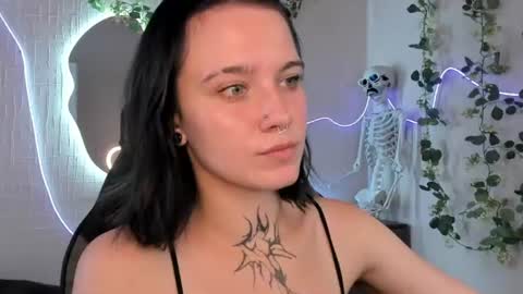 Snapshot of elastikiss chatting on 07-16-26, 09:48 elastikiss online show from 07-16-26, 09:48
