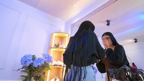 Elasummeer online show from 04-23-26, 12:04