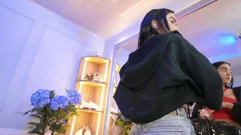 Elasummeer online show from 04-24-26, 12:07