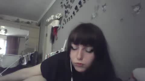 Lia online show from 07-22-26, 12:30