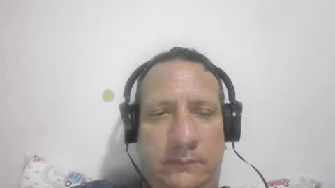 Snapshot of elcamello6 chatting on 07-09-26, 04:38 elcamello6 online show from 07-09-26, 04:38