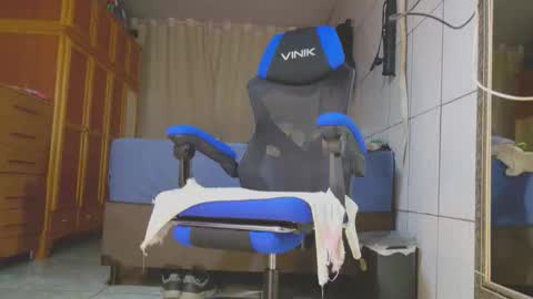 Snapshot of elcimar53 chatting on 03-07-26, 06:38 Elcimar online show from 03-07-26, 06:38