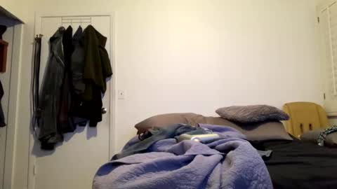 Snapshot of elckdog chatting on 10-30-25, 03:19 elckdog online show from 10-30-25, 03:19