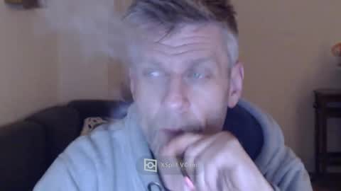 Snapshot of elculiador2207 chatting on 12-04-24, 10:19 Timm online show from 12-04-24, 10:19