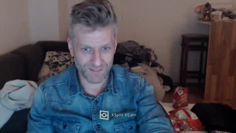 Snapshot of elculiador2207 chatting on 12-06-24, 11:25 Timm online show from 12-06-24, 11:25