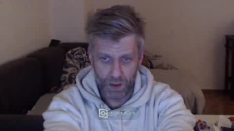 Snapshot of elculiador2207 chatting on 01-14-25, 06:07 Timm online show from 01-14-25, 06:07