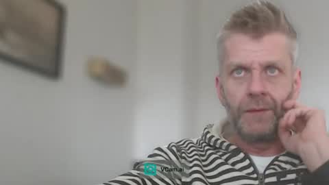 Snapshot of elculiador2207 chatting on 11-09-25, 12:47 Timm online show from 11-09-25, 12:47