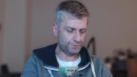 Snapshot of elculiador2207 chatting on 11-17-25, 11:10 Timm online show from 11-17-25, 11:10