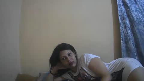 Snapshot of electra137 chatting on 12-20-25, 08:27 Isabella online show from 12-20-25, 08:27