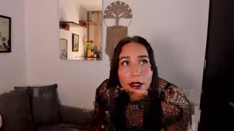 Snapshot of electra_hunt chatting on 04-29-26, 12:48 Electra- Please help me reach 100 likes online show from 04-29-26, 12:48