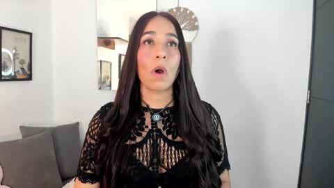Snapshot of electra_hunt chatting on 05-05-26, 11:57 Electra- Please help me reach 100 likes online show from 05-05-26, 11:57