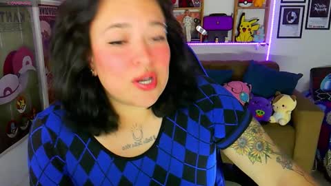 Snapshot of electricsapphire chatting on 10-06-25, 05:38 Alejandra online show from 10-06-25, 05:38