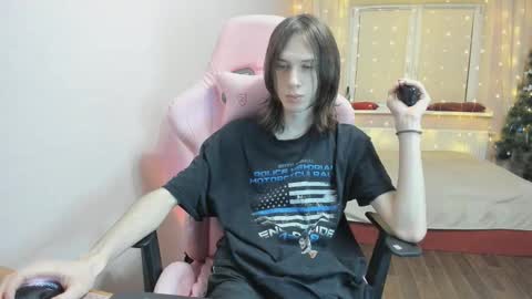 Snapshot of eleganc3 chatting on 02-01-26, 07:01 eleganc3 online show from 02-01-26, 07:01