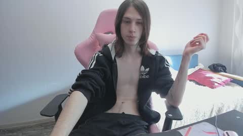 Snapshot of eleganc3 chatting on 02-24-26, 08:12 eleganc3 online show from 02-24-26, 08:12