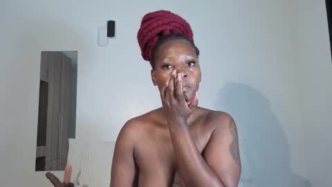 Nika online show from 10-30-25, 02:57