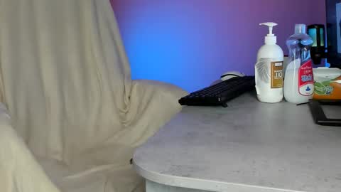 love 3d online show from 11-09-25, 09:18