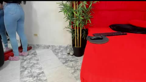 Elena  Derek online show from 12-09-24, 12:30